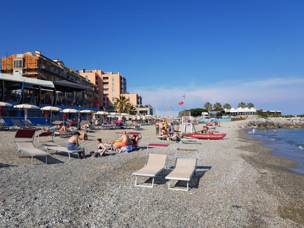 Tramonto Sul Mare - Sea Suite Savone Extérieur photo
